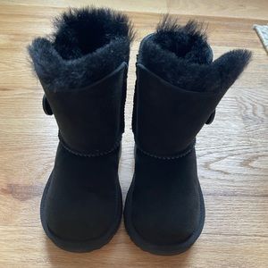 Toddler Bailey Button Uggs